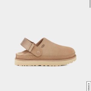 UGG Goldenstar Clog in color Driftwood New in box